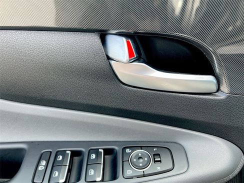 Used 2023 Hyundai Santa Fe SEL image 20