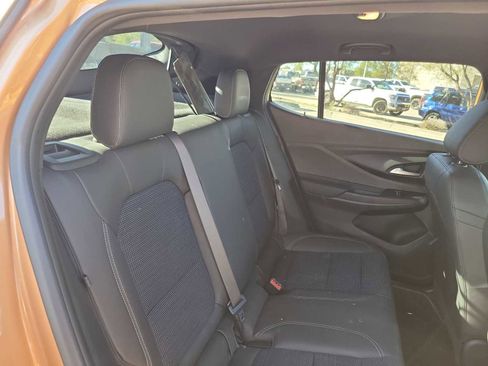 Used 2024 Buick Envista Preferred image 13