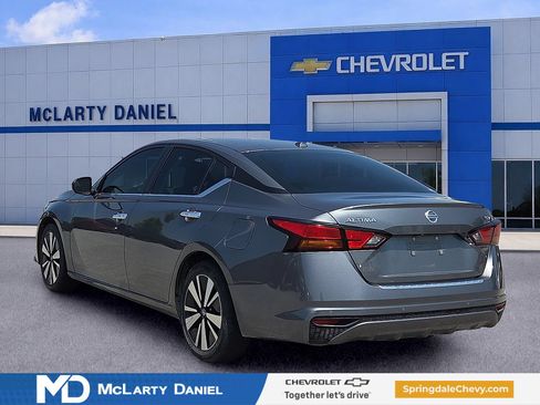 Used 2022 Nissan Altima 2.5 SV FWD image 4