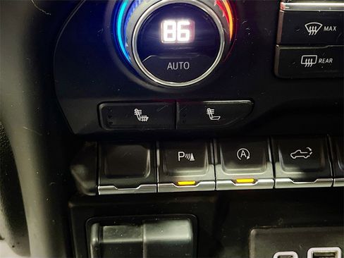 Used 2020 Chevrolet Silverado 1500 LT Trail Boss image 20