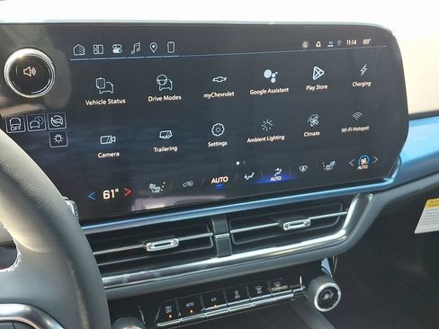 New 2026 Chevrolet Equinox EV LT FWD image 8