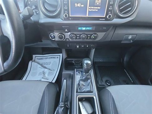 Used 2021 Toyota Tacoma TRD Off-Road image 11