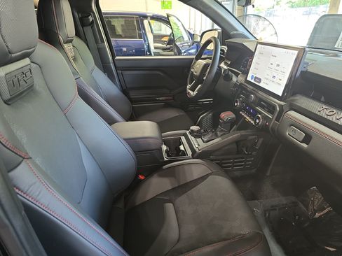 Used 2025 Toyota Tacoma TRD Pro AWD/4WD image 10