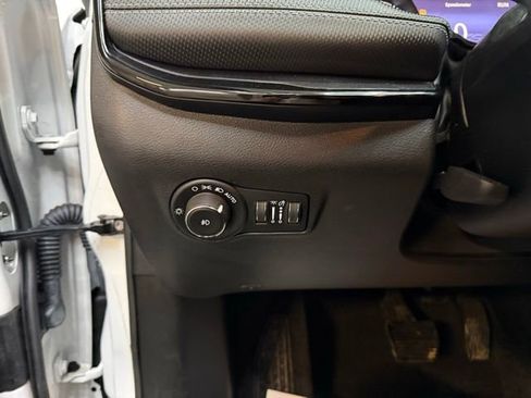 Used 2022 Jeep Compass Altitude image 15