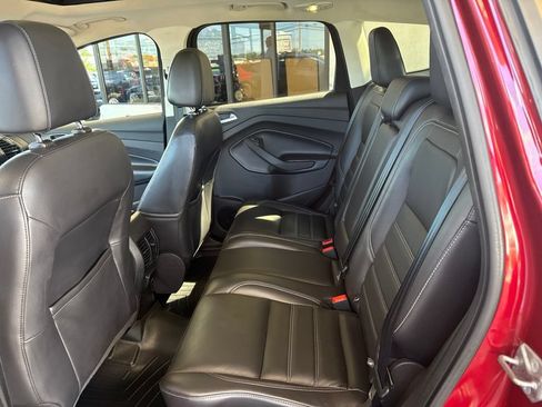Used 2017 Ford Escape Titanium AWD/4WD image 14