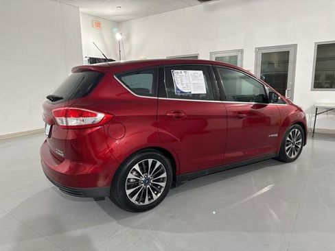 Used 2017 Ford C-MAX Titanium FWD image 15