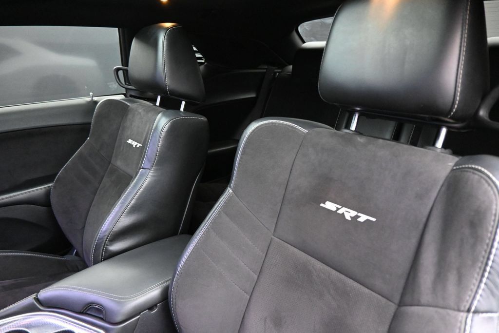 Used 2016 Dodge Challenger SRT Hellcat RWD image 12