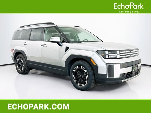 Used 2025 Hyundai Santa Fe SEL image 1