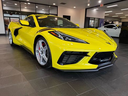 Used 2023 Chevrolet Corvette Stingray Coupe w/ Z51 Performance Package image 7