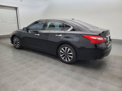 Used 2017 Nissan Altima 2.5 SV FWD image 3