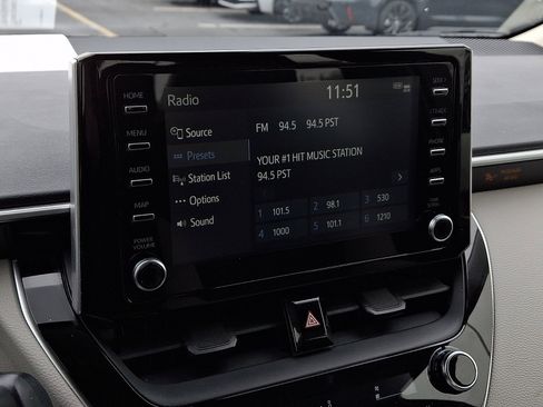 Used 2020 Toyota Corolla LE image 14