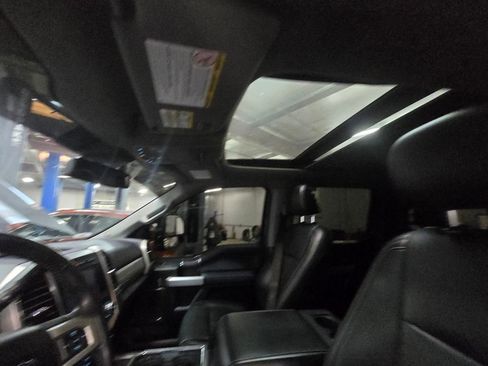 Used 2021 Ford F250 Lariat image 14