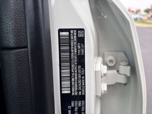 Used 2019 Jeep Renegade Limited AWD/4WD image 34