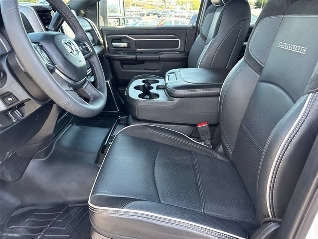 Used 2026 RAM 2500 Laramie AWD/4WD image 17