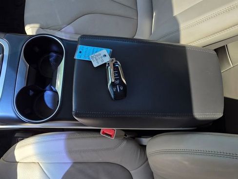 Used 2017 Lincoln MKX Reserve w/ Luxury Package AWD/4WD image 15
