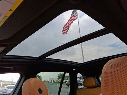 Certified 2026 BMW X5 xDrive50e w/ Premium Package image 9