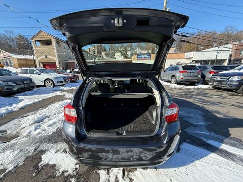 Used 2012 Subaru Impreza 2.0i Premium image 9