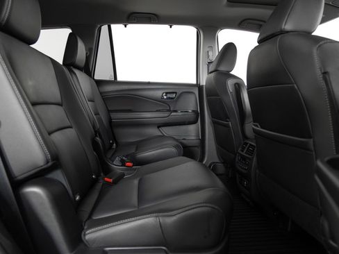 Used 2022 Honda Pilot Touring image 24