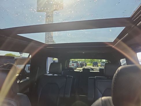 Used 2021 Ford Expedition Limited image 17