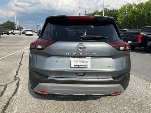 Used 2021 Nissan Rogue SV FWD image 22