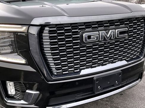 Used 2023 GMC Yukon XL Denali Ultimate AWD/4WD image 29