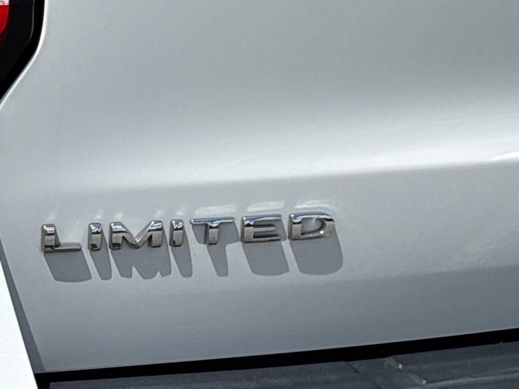 Used 2024 Ford Expedition Limited AWD/4WD image 36