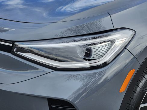 Used 2023 Volkswagen ID.4 Pro S image 7