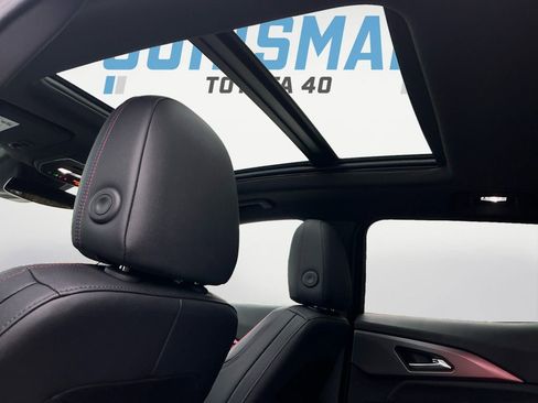 Used 2025 Chevrolet Equinox EV RS image 19