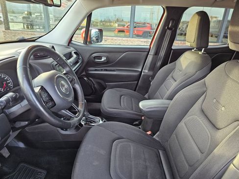 Used 2017 Jeep Renegade Altitude w/ Safety & Security Group image 17