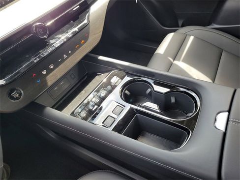 New 2025 Nissan Murano SL image 13