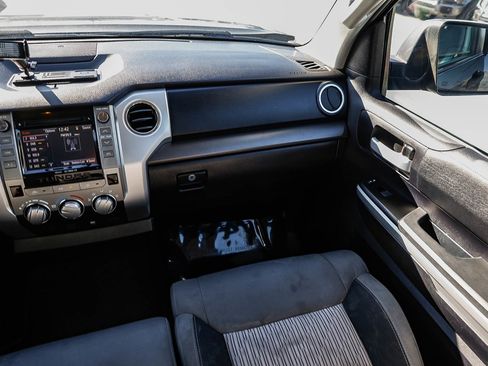 Used 2016 Toyota Tundra SR5 image 15