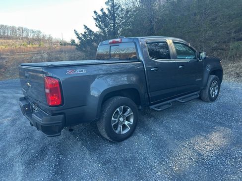 Used 2017 Chevrolet Colorado Z71 image 2