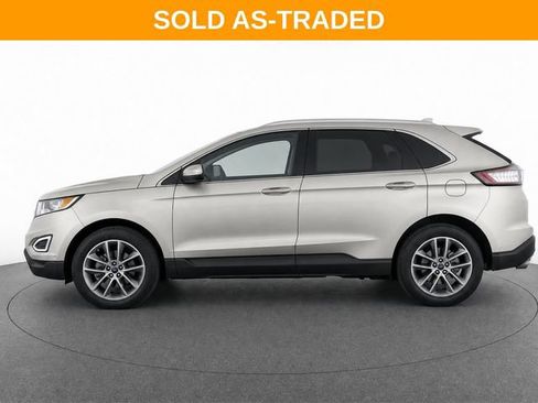 Used 2017 Ford Edge Titanium w/ Equipment Group 302A FWD image 4