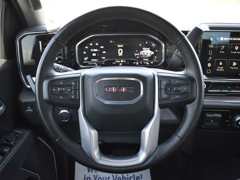 Used 2025 GMC Sierra 1500 SLT AWD/4WD image 3