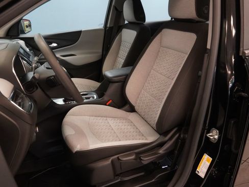 Used 2024 Chevrolet Equinox LS FWD image 3