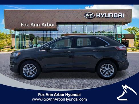 Used 2021 Ford Edge SEL w/ Convenience Package AWD/4WD image 2