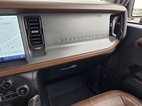 Used 2024 Ford Bronco Outer Banks image 28