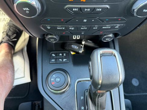 Used 2019 Ford Ranger Lariat w/ Equipment Group 501A Mid AWD/4WD image 16