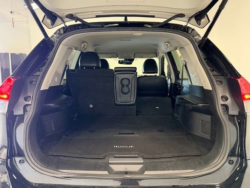 Used 2020 Nissan Rogue SL image 27