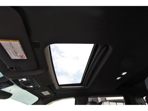 Used 2021 GMC Sierra 2500 AT4 w/ AT4 Premium Plus Package AWD/4WD image 33