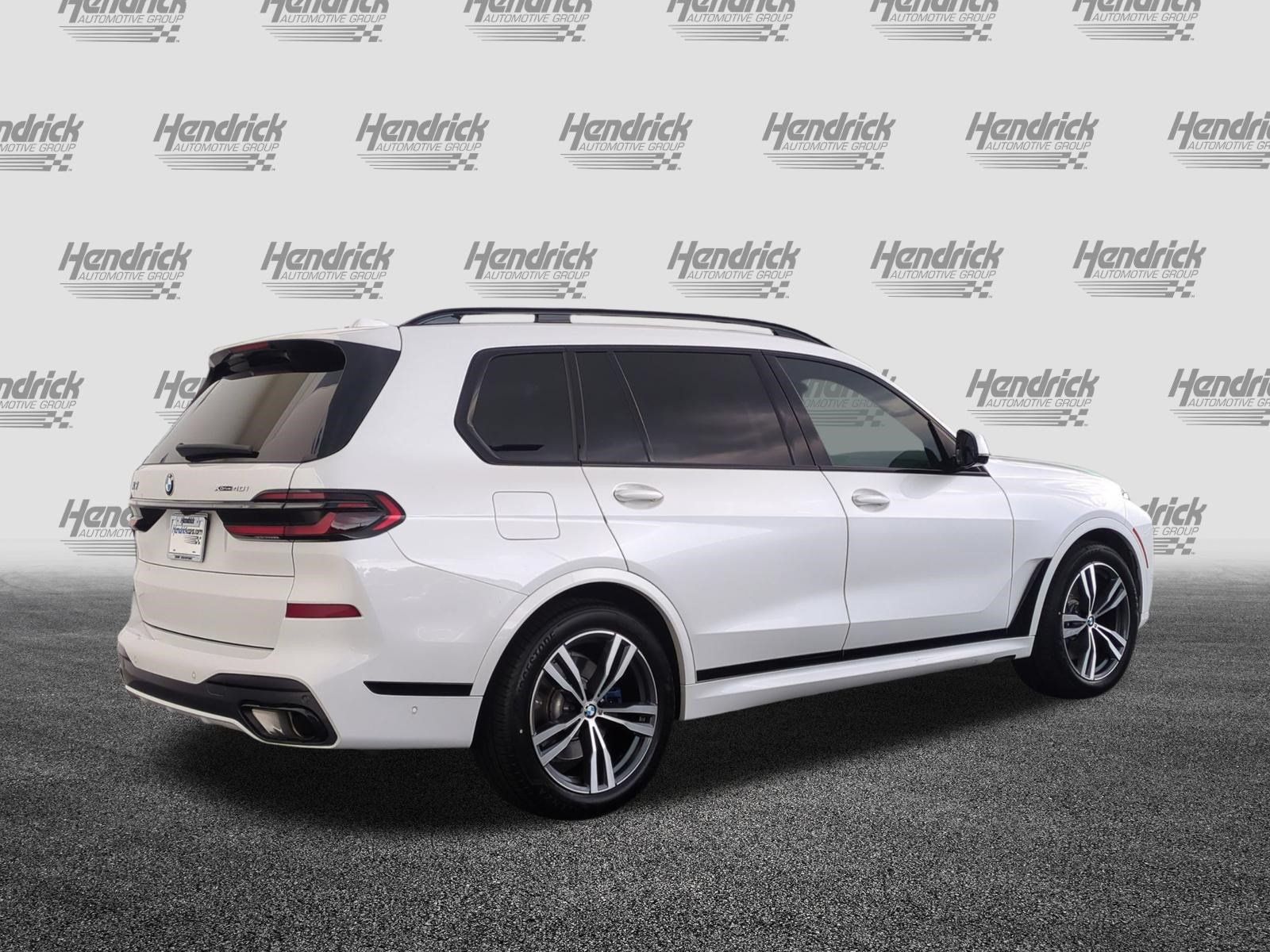 Used 2024 BMW X7 xDrive40i w/ Executive Package AWD/4WD image 10