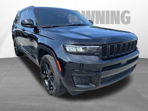Used 2023 Jeep Grand Cherokee L Laredo RWD image 3