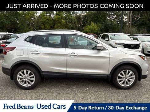 Certified 2022 Nissan Rogue Sport SV w/ Technology Package AWD/4WD image 11