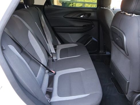 Certified 2025 Chevrolet TrailBlazer LT FWD image 11