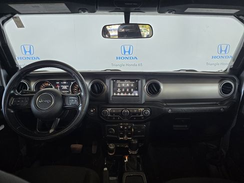 Used 2021 Jeep Wrangler Unlimited Sport image 5