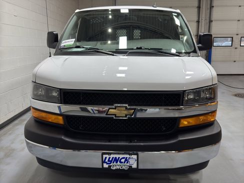 Used 2023 Chevrolet Express 2500 w/ Driver Convenience Package image 8