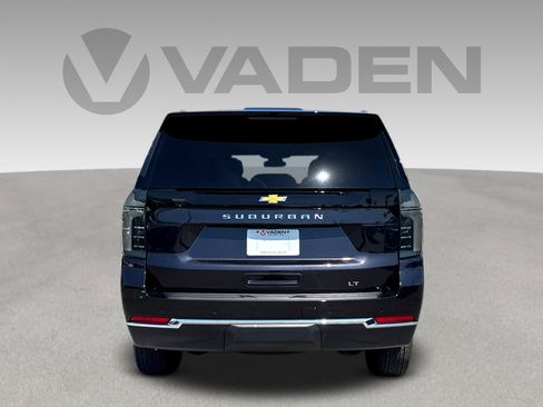 New 2026 Chevrolet Suburban LT w/ Comfort Package RWD image 23