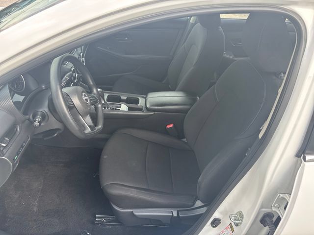 Used 2024 Nissan Sentra S FWD image 9