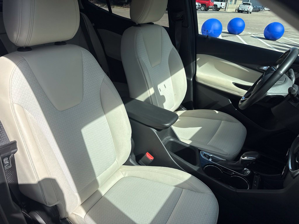 Used 2024 Buick Encore GX Preferred w/ Comfort Package FWD image 13
