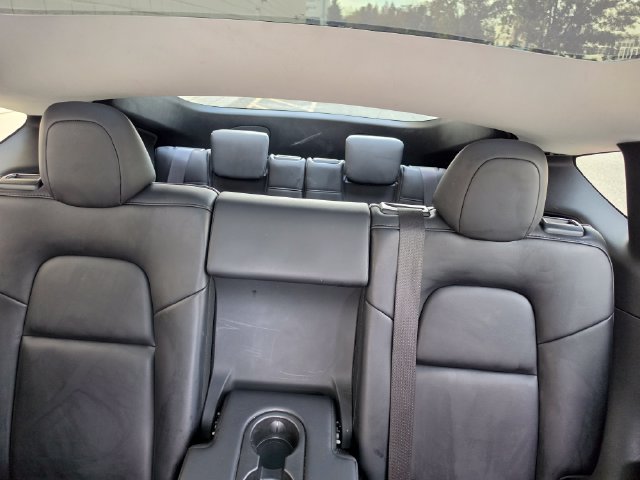 Used 2024 Tesla Model Y Long Range AWD/4WD image 71